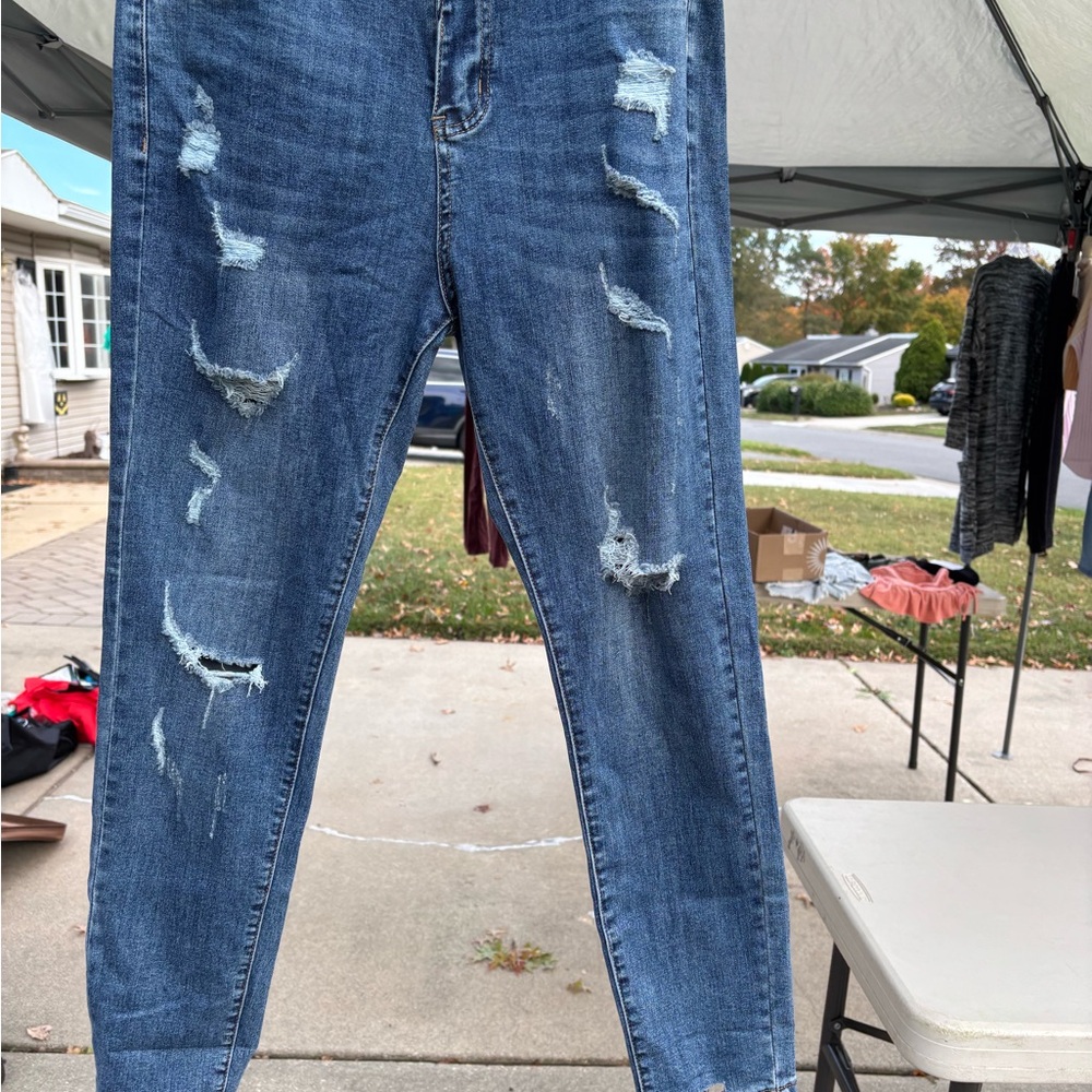 Distressed Blue teen girls Jeans